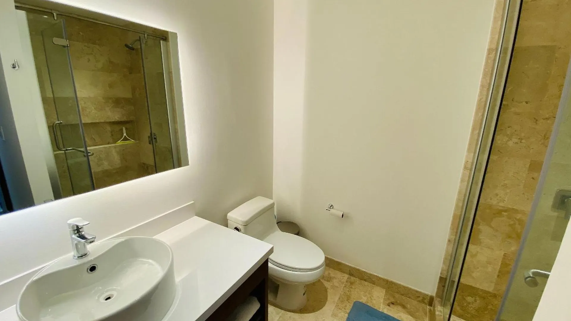 Ipana 2 Bedrooms 3 Blocks From The Sea. Playa del Carmen
